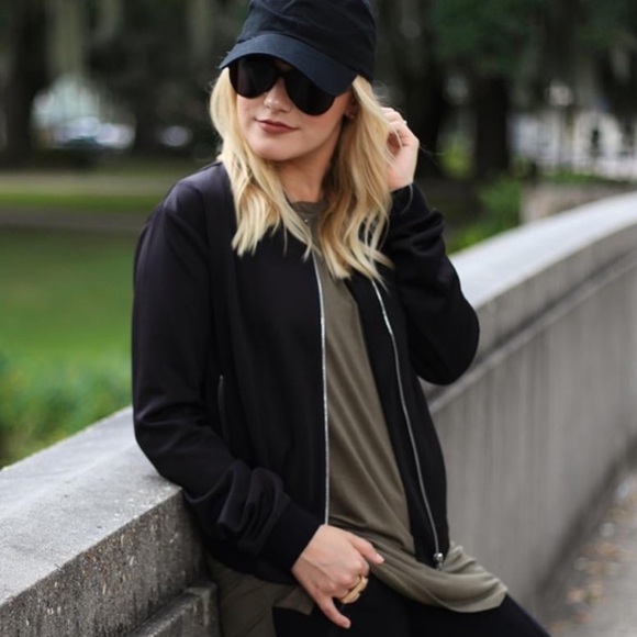 LegEnd gold zipper jacket designer zip-up lightweight sporty chic medium - Picture 2 of 3